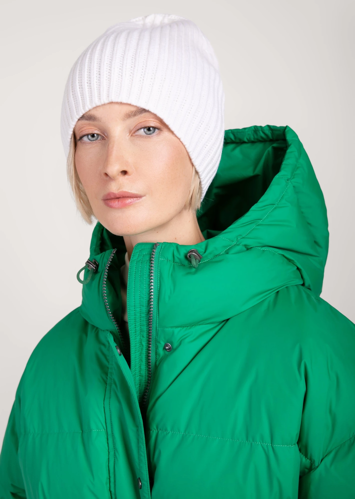 Короткий пуховик с капюшоном (1746OW-0058-OR190)